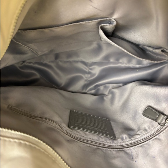 Coach Cream and Gray Shoulder Bag - Picture 3 of 9